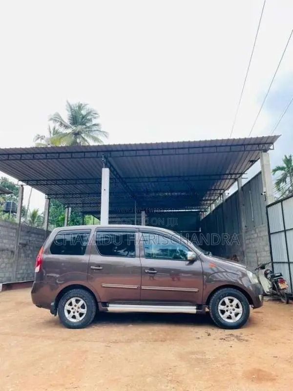 Mahindra Xylo 2012 SUV (Used)