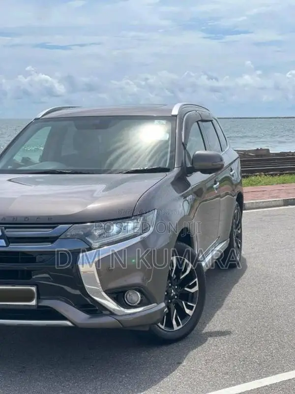 Mitsubishi Jeep 2015 SUV (Used)