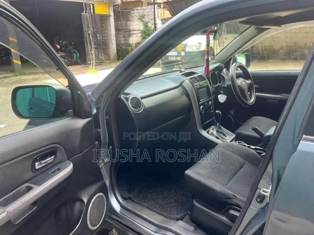 Suzuki Escudo 2005 SUV (Used)