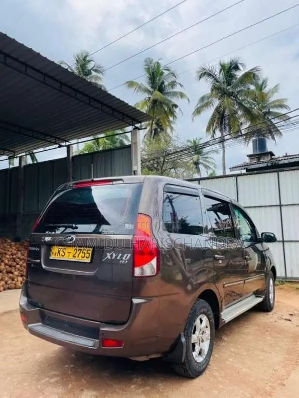 Mahindra Xylo 2012 SUV (Used)