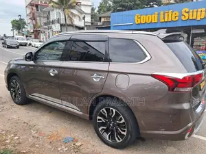 Mitsubishi Outlander 2015 SUV (Used)