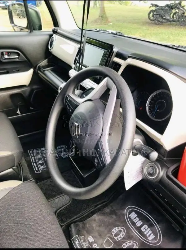 Suzuki Xbee 2024 SUV (Used)