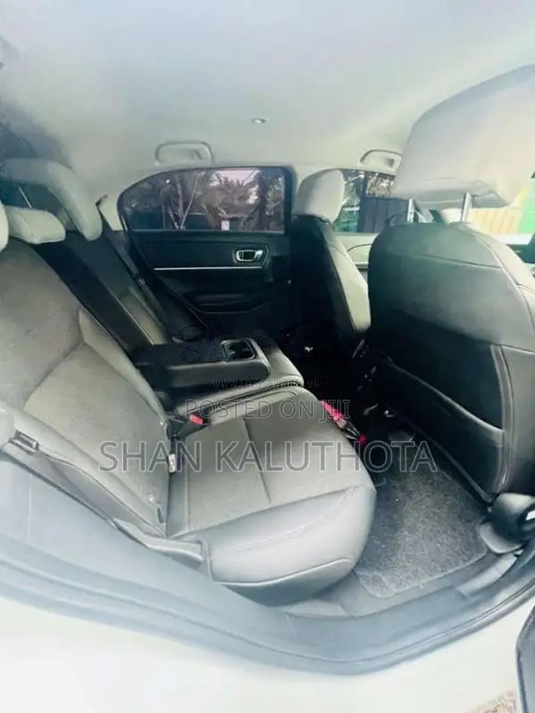 Honda Vezel 2025 SUV (Used)