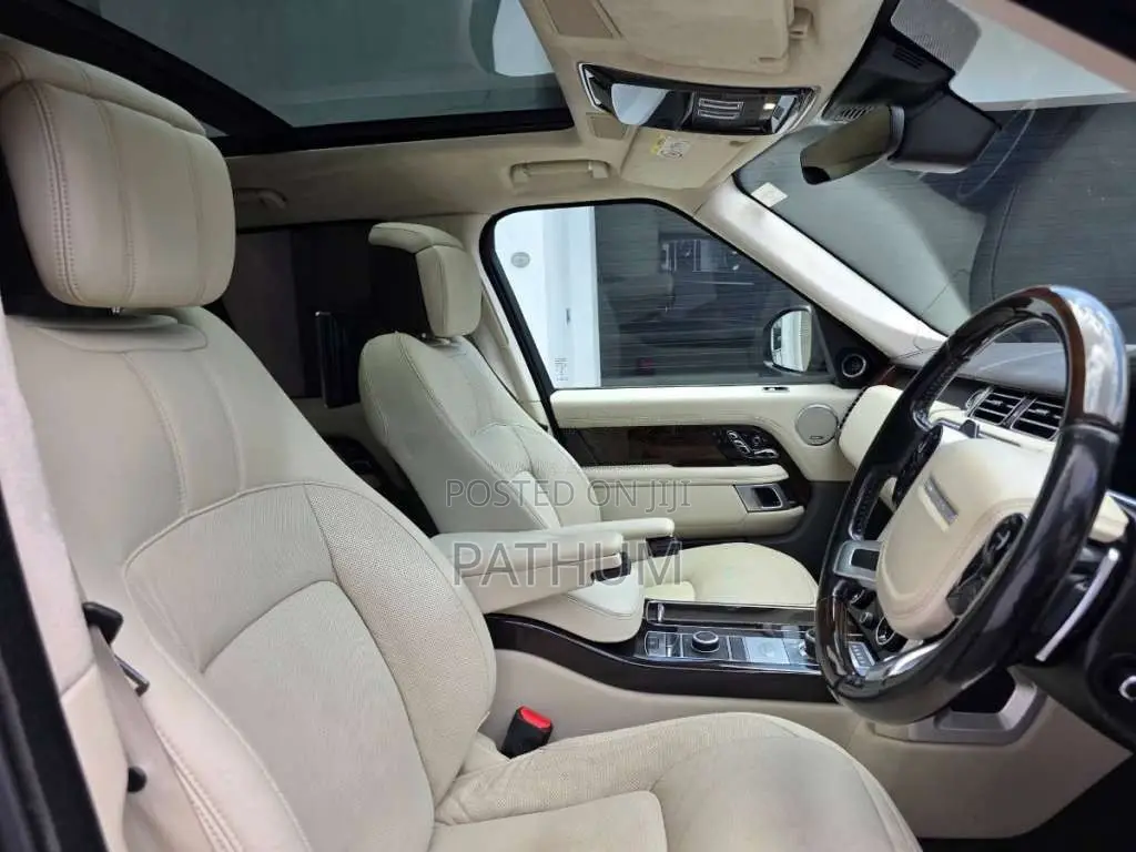 Range-Rover Autobiography P400e LWB 2019 SUV (Used)