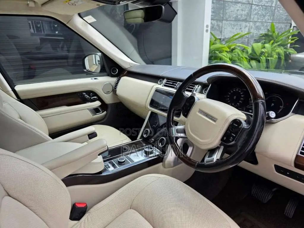 Range-Rover Autobiography P400e LWB 2019 SUV (Used)