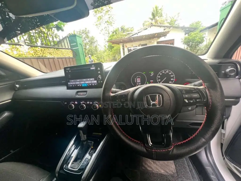 Honda Vezel 2025 SUV (Used)