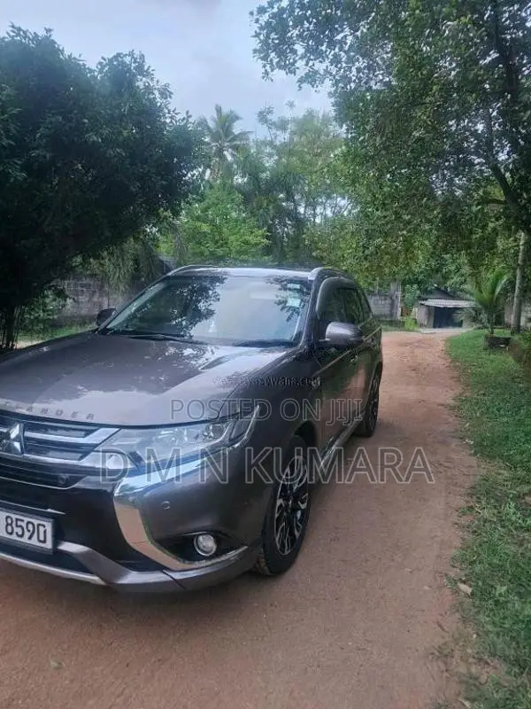 Mitsubishi Jeep 2015 SUV (Used)