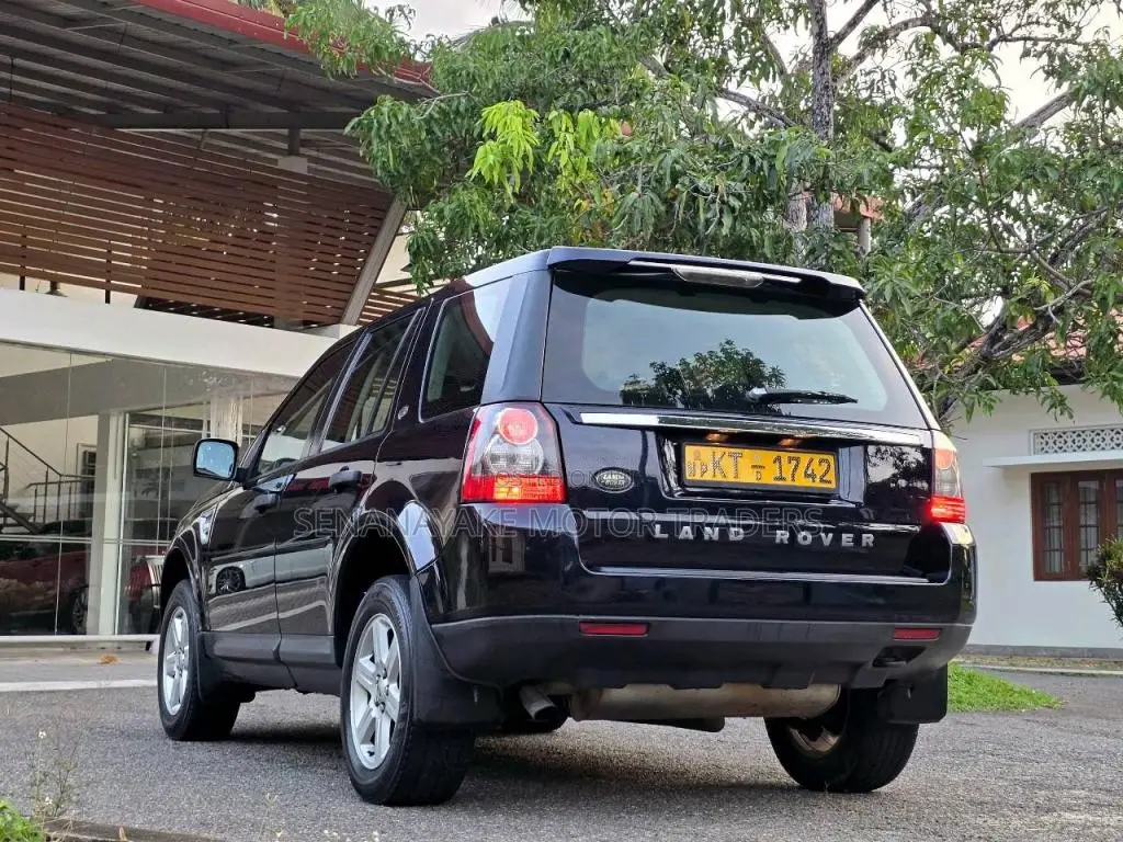 Land-Rover Freelander 2 SD4 GS 2012 SUV (Used)