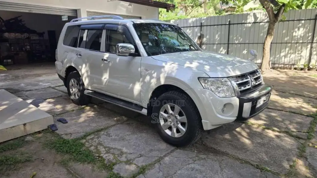 Mitsubishi Montero 2013 SUV (Used)
