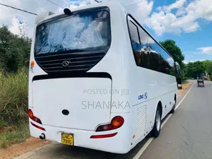 Micro Kinglong 2017 Bus (Used)