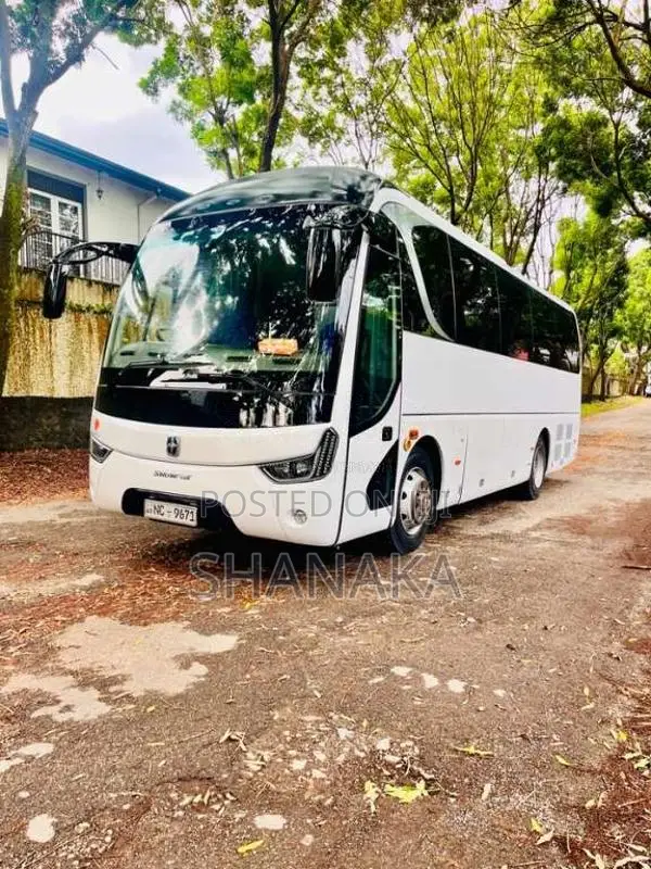 Micro Kinglong 2017 Bus (Used)