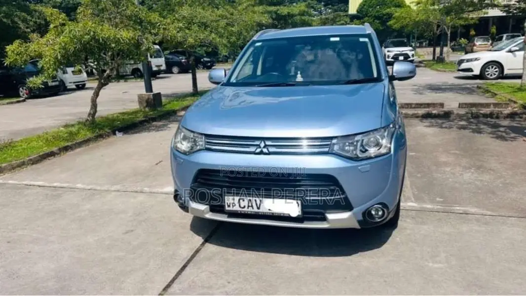 Mitsubishi Outlander 2016 SUV (Used)