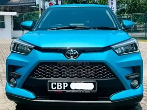 Toyota Raize 2025 SUV (Used)