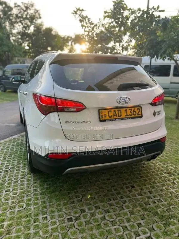 Hyundai Santa Fe 2015 SUV (Used)