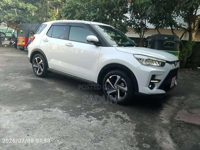Toyota Raize 2024 SUV (Used)