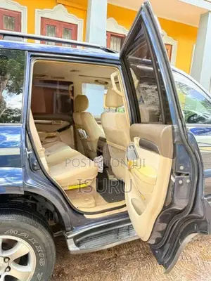 Toyota Prado 2004 SUV (Used)