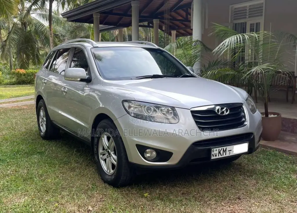 Hyundai Santa Fe 2010 SUV (Used)