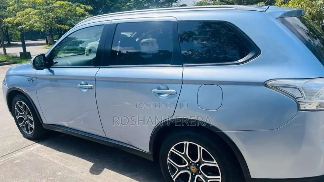 Mitsubishi Outlander 2016 SUV (Used)