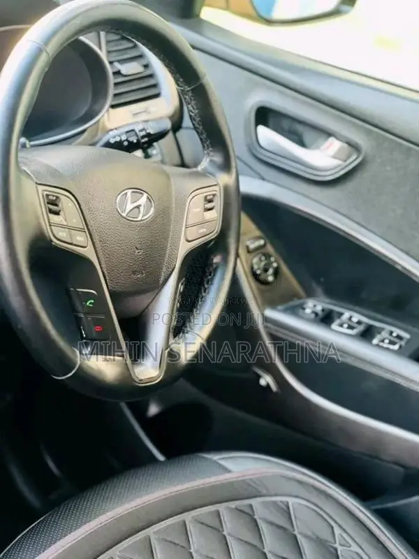 Hyundai Santa Fe 2015 SUV (Used)