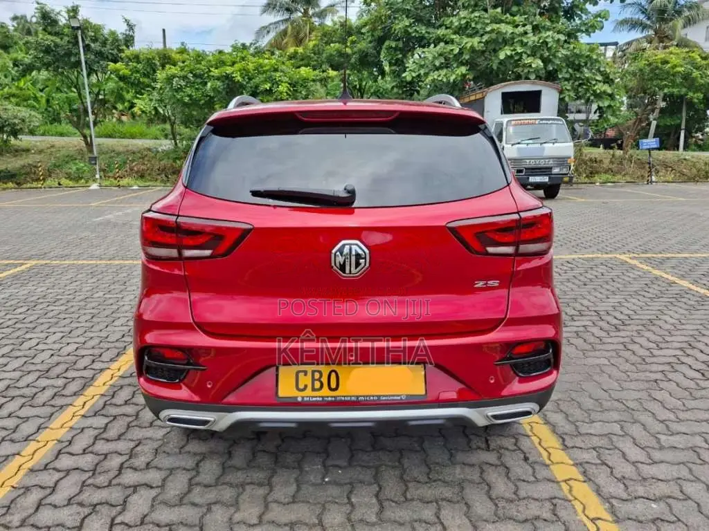 MG ZS MCE lift 2025 SUV (Used)