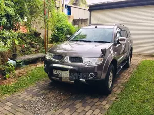 Mitsubishi Montero Sport 2011 SUV (Used)
