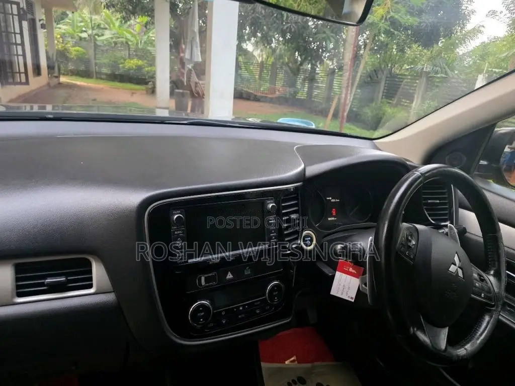 Mitsubishi Outlander 2013 SUV (Used)
