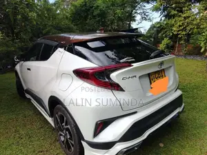 Toyota CHR 2019 SUV (Used)