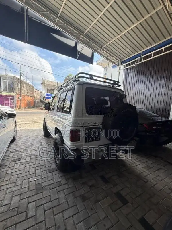 Mitsubishi Pajero 1985 SUV (Used)