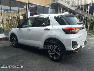Toyota Raize 2024 SUV (Used)
