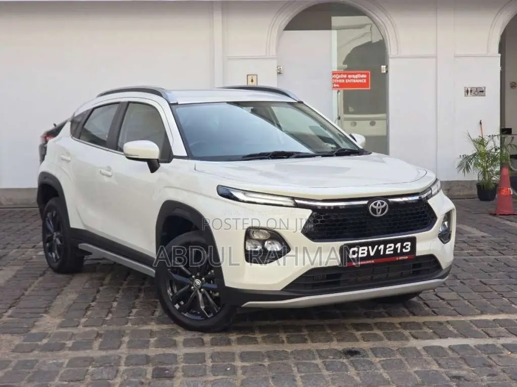 Toyota Taisor 2025 SUV (Used)