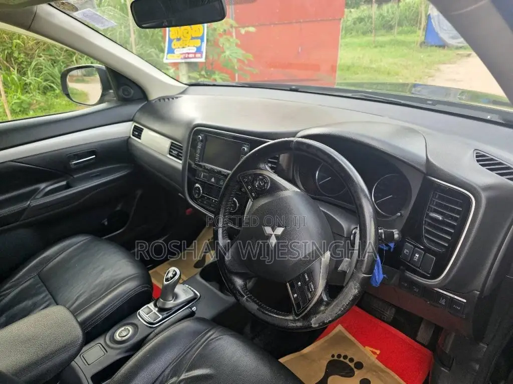 Mitsubishi Outlander 2013 SUV (Used)