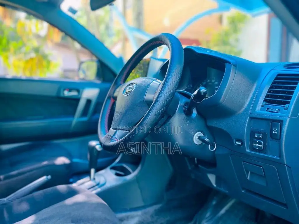 Daihatsu Terios Premium 2013 SUV (Used)