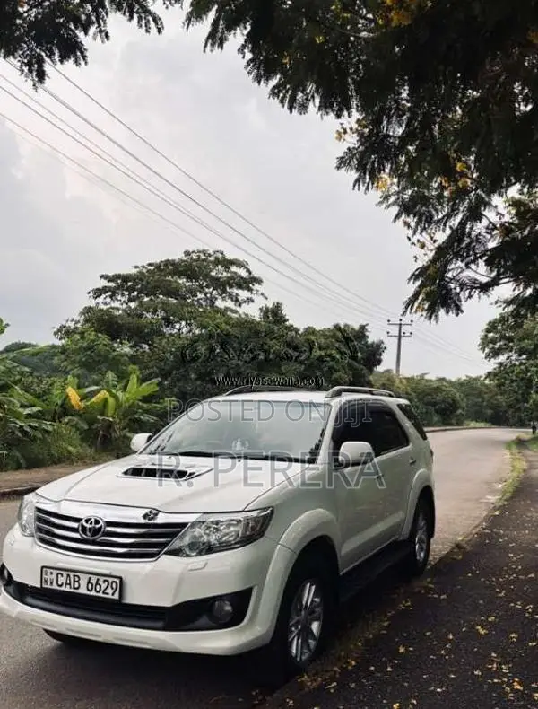 Toyota Fortuner 2013 SUV (Used)
