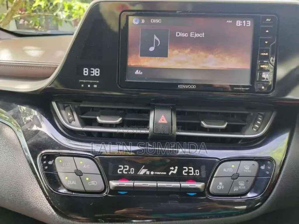Toyota CHR 2019 SUV (Used)