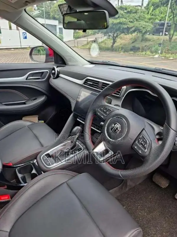 MG ZS MCE lift 2025 SUV (Used)