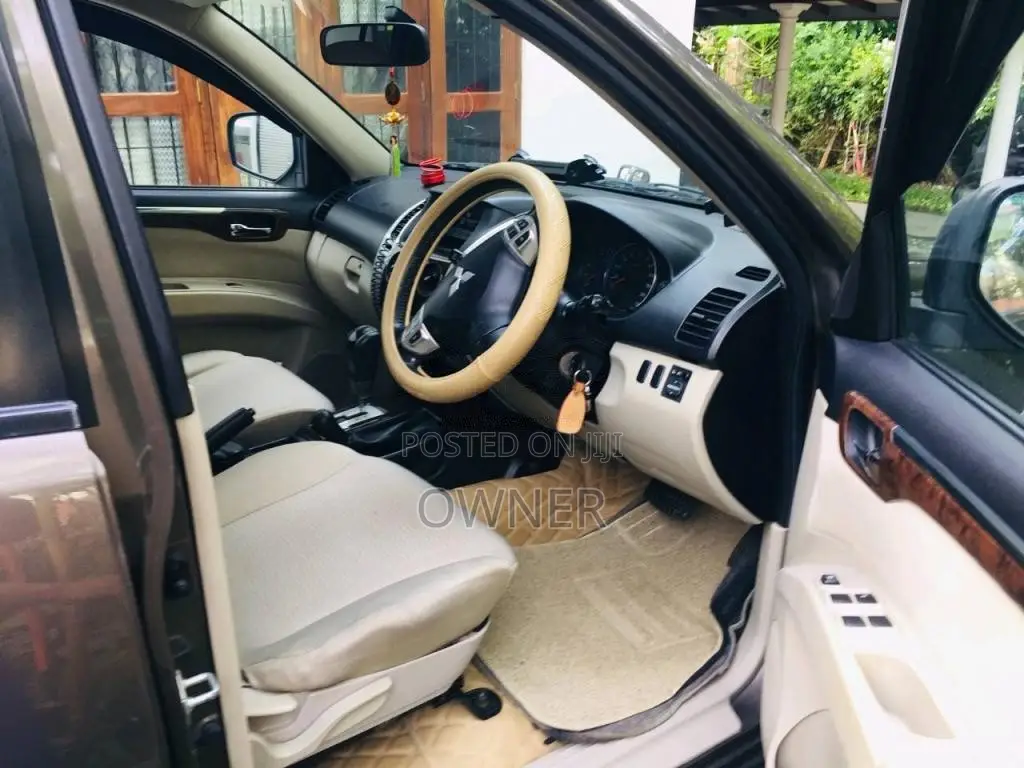 Mitsubishi Montero Sport 2011 SUV (Used)