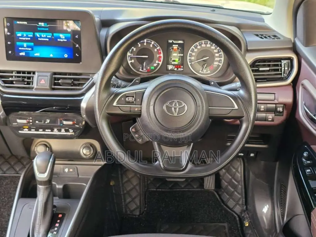 Toyota Taisor 2025 SUV (Used)