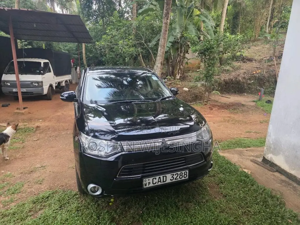 Mitsubishi Outlander 2013 SUV (Used)