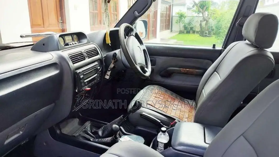 Toyota Land Cruiser 1998 SUV (Used)