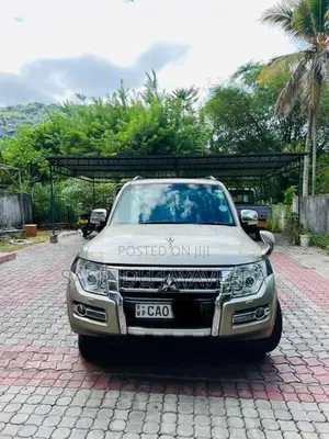 Mitsubishi Montero 2015 SUV (Used)