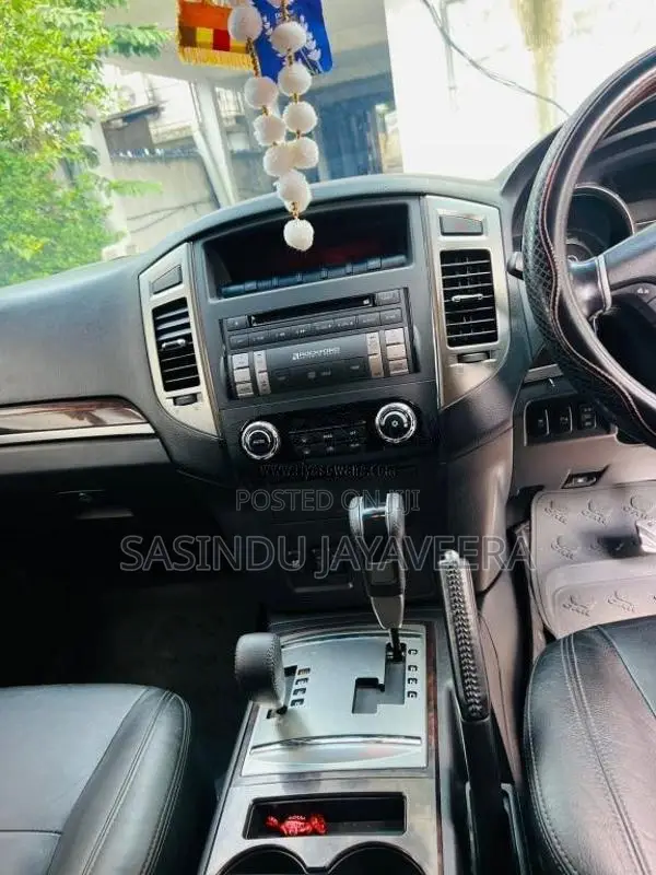 Mitsubishi Montero 2015 SUV (Used)
