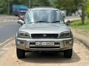 Toyota RAV4 1998 SUV (Used)