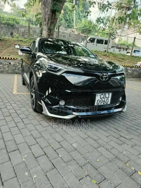 Toyota CHR 2019 SUV (Used)