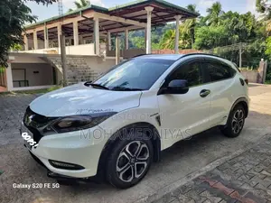Honda Vezel 2014 SUV (Used)