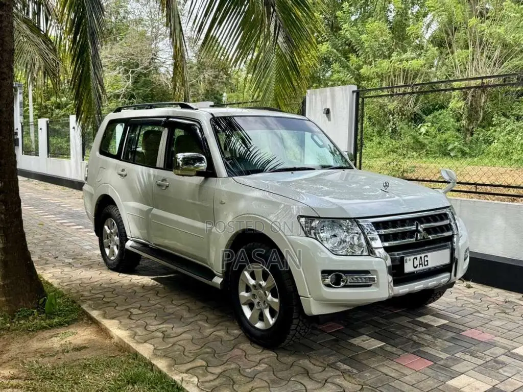 Mitsubishi Montero 2015 SUV (Used)