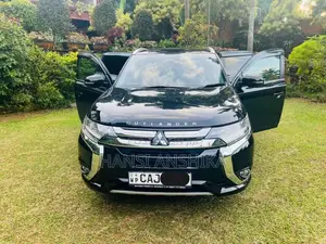 Mitsubishi Outlander 2015 SUV (Used)