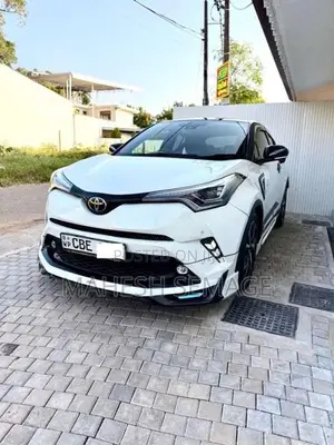 Toyota CHR 2018 SUV (Used)