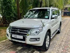 Mitsubishi Montero 2015 SUV (Used)