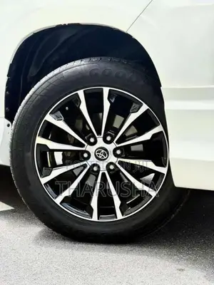 Toyota Prado 2010 SUV (Used)