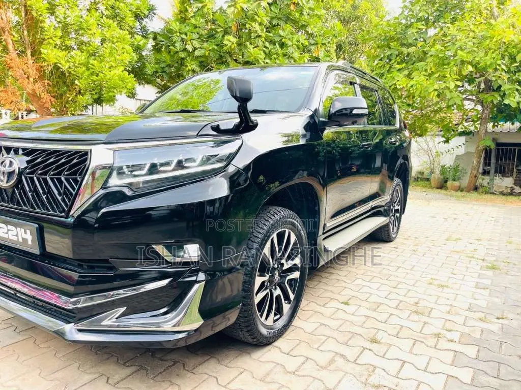 Toyota Prado 2011 SUV (Used)